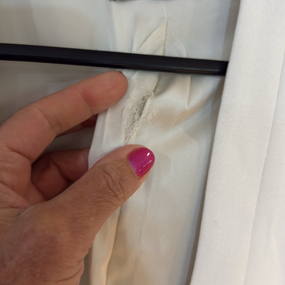 MNG suit cropped open cream blazer - Picture 3 of 13